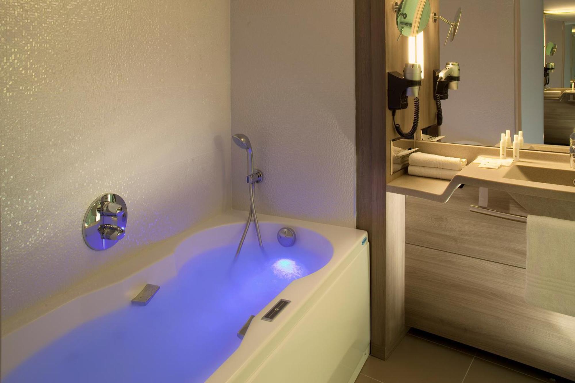 Hotel Oceania Clermont Ferrand Zewnętrze zdjęcie