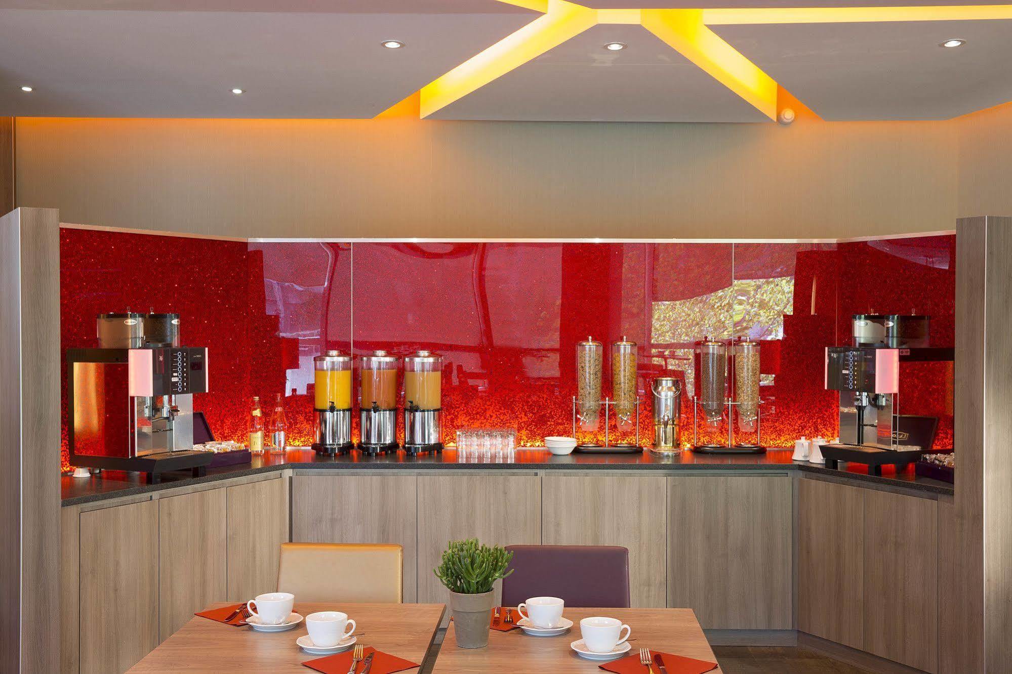 Hotel Oceania Clermont Ferrand Zewnętrze zdjęcie